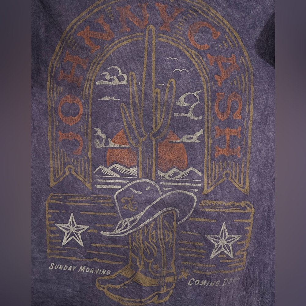 Johnny Cash Graphic T-Shirt - Picture 2 of 2
